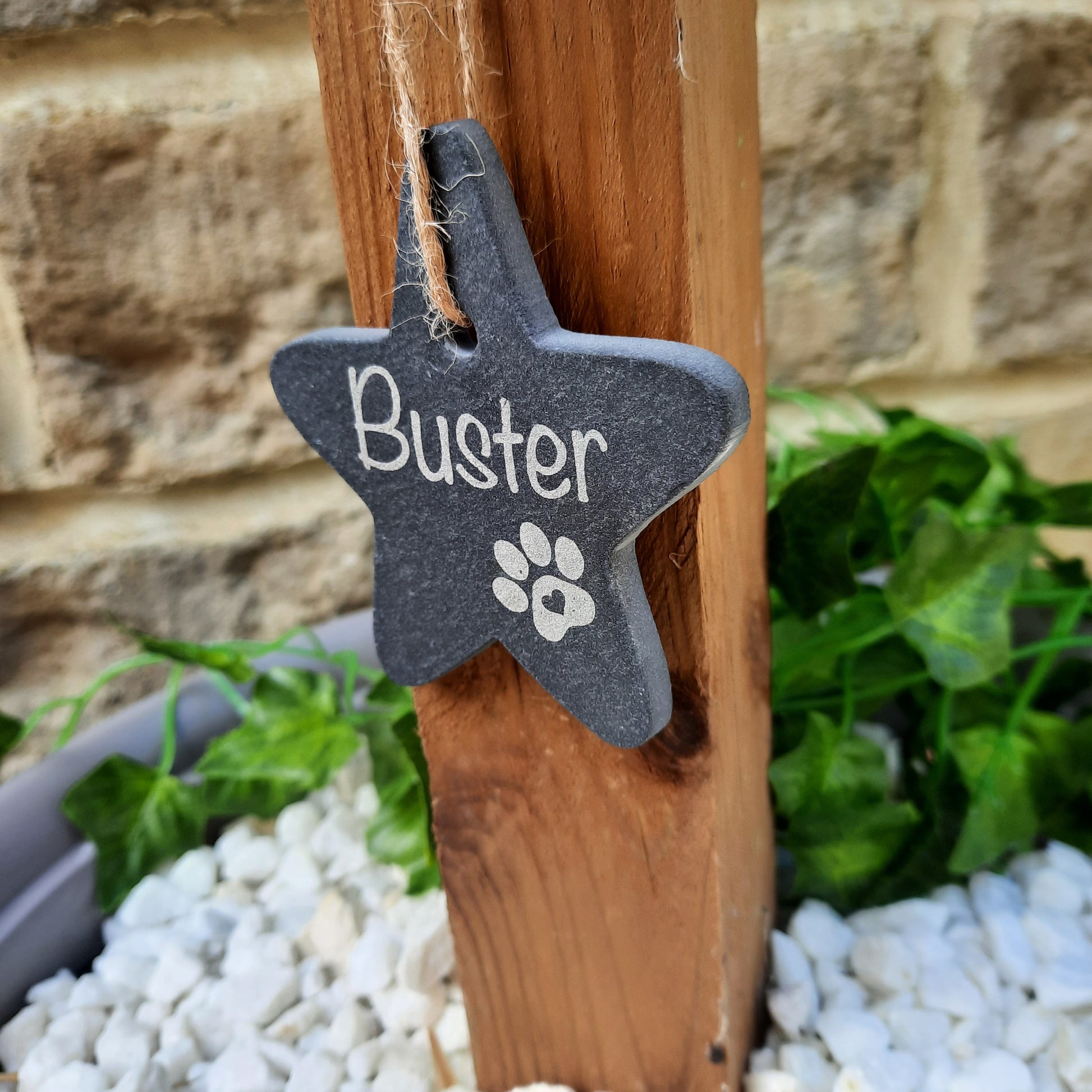 Pet Memorial STAR / Pet loss / Memorial Plaque / Loss of Dog / Tree Decoration / Pet Bereavement Gift