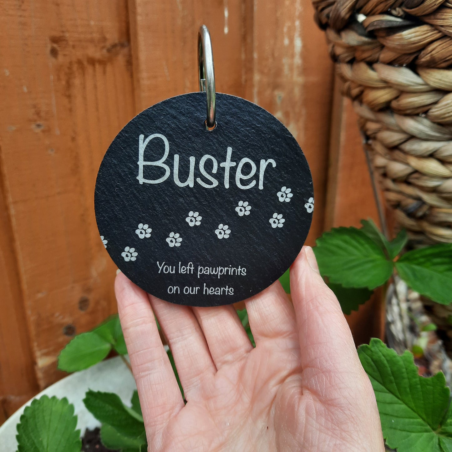 Pet Memorial Garden Slate and Hook / Pet loss / Circle Memorial Plaque / Loss of Dog / Pet Bereavement Gift / Garden Memorial