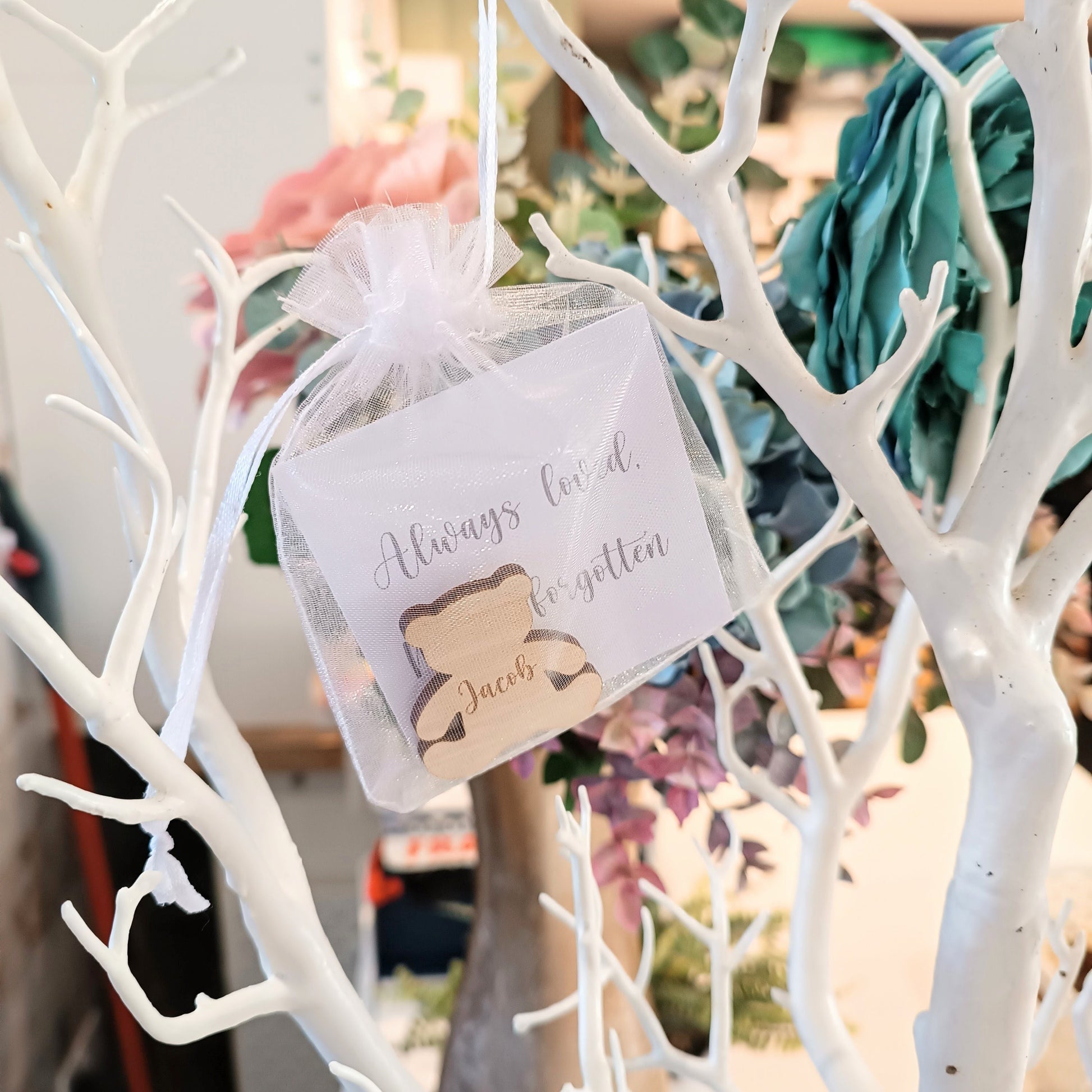 Funeral Memorial Favours / Teddy Funeral Tokens / Personalised Bereavement Keepsake / Wooden Teddies