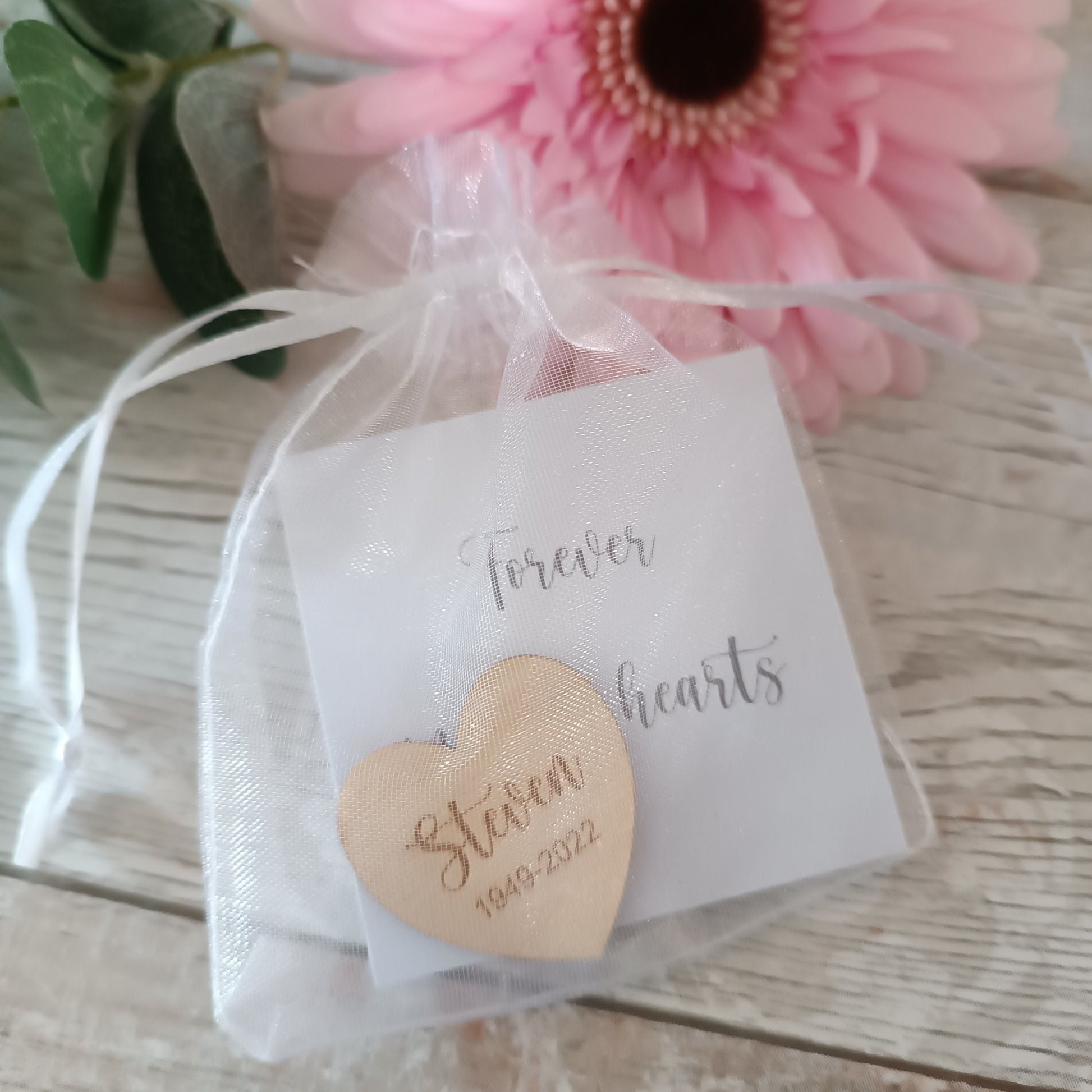 Funeral Favours / In Memory / Heart Funeral Tokens / Personalised Bereavement Keepsake / Wooden Hearts / Memorial Gift