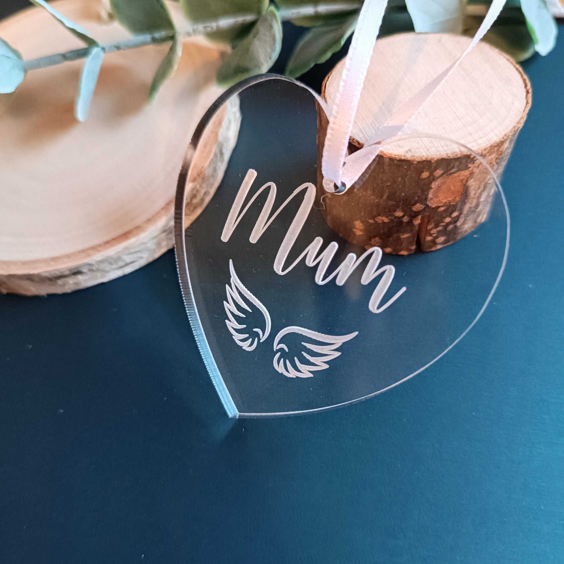 Mother's day gift - Acrylic Heart | Personalised Heart Decoration | Personalised Wings | Christmas Heart | Babyloss | Loss of Mum | Ornament