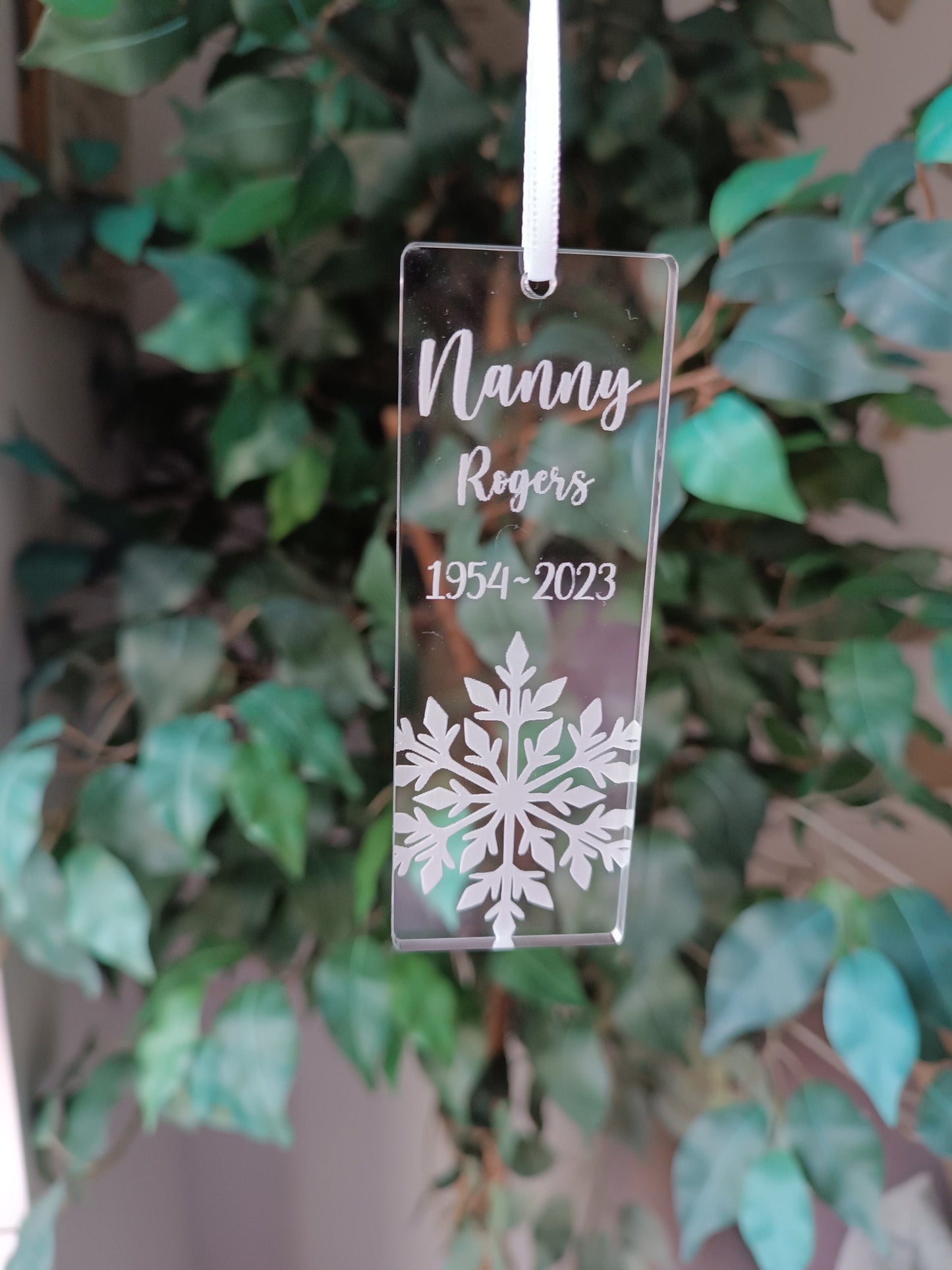 Hanging Christmas Tree Ornament | Personalised Tree Decoration | Personalised Snowflake | Loss of Loved One | Dandelion | Angel Wings