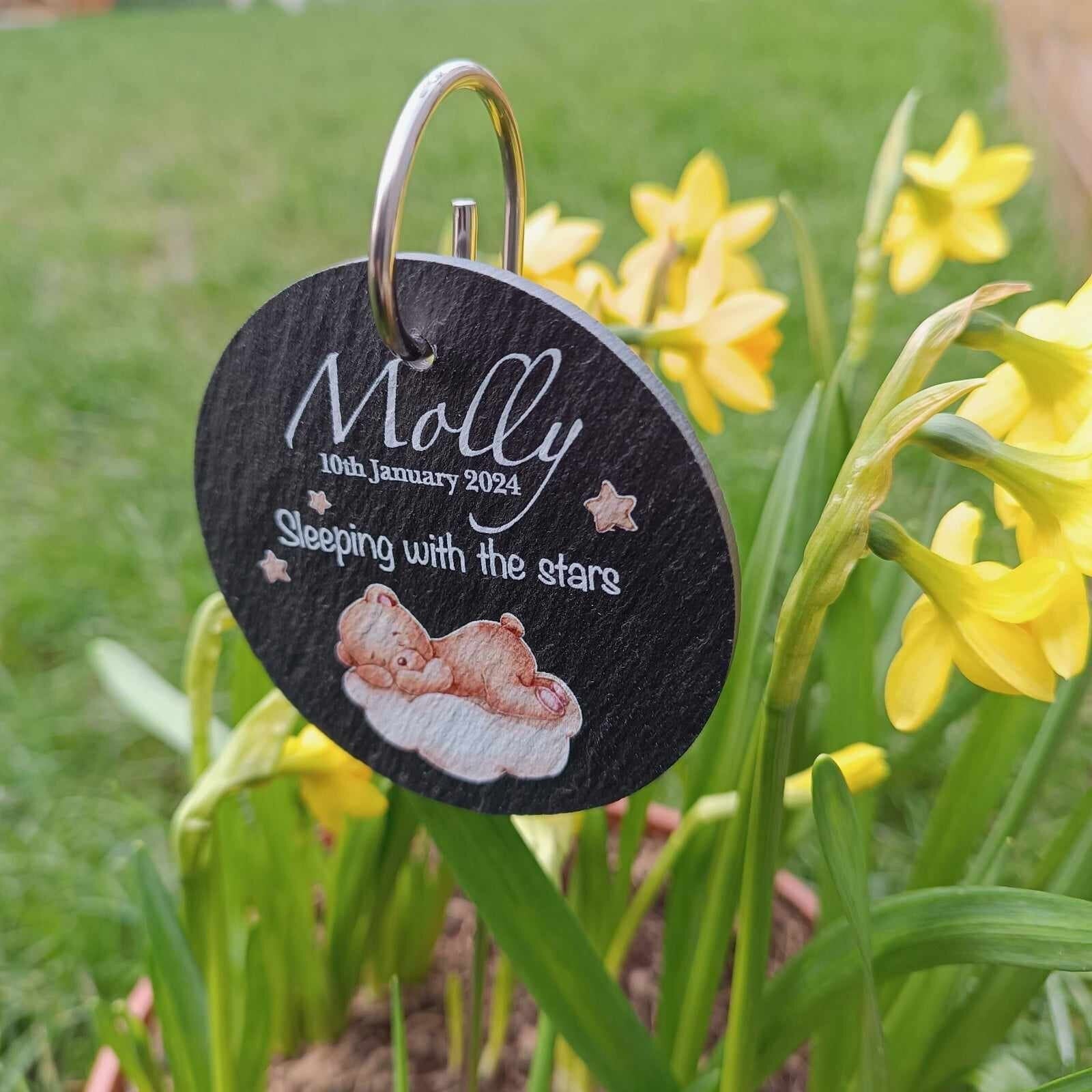 Teddy Bear Circle Memorial Garden Slate and Hook / Memorial Plaque / Loss of Baby / Sleeping Baby / Garden Memorial