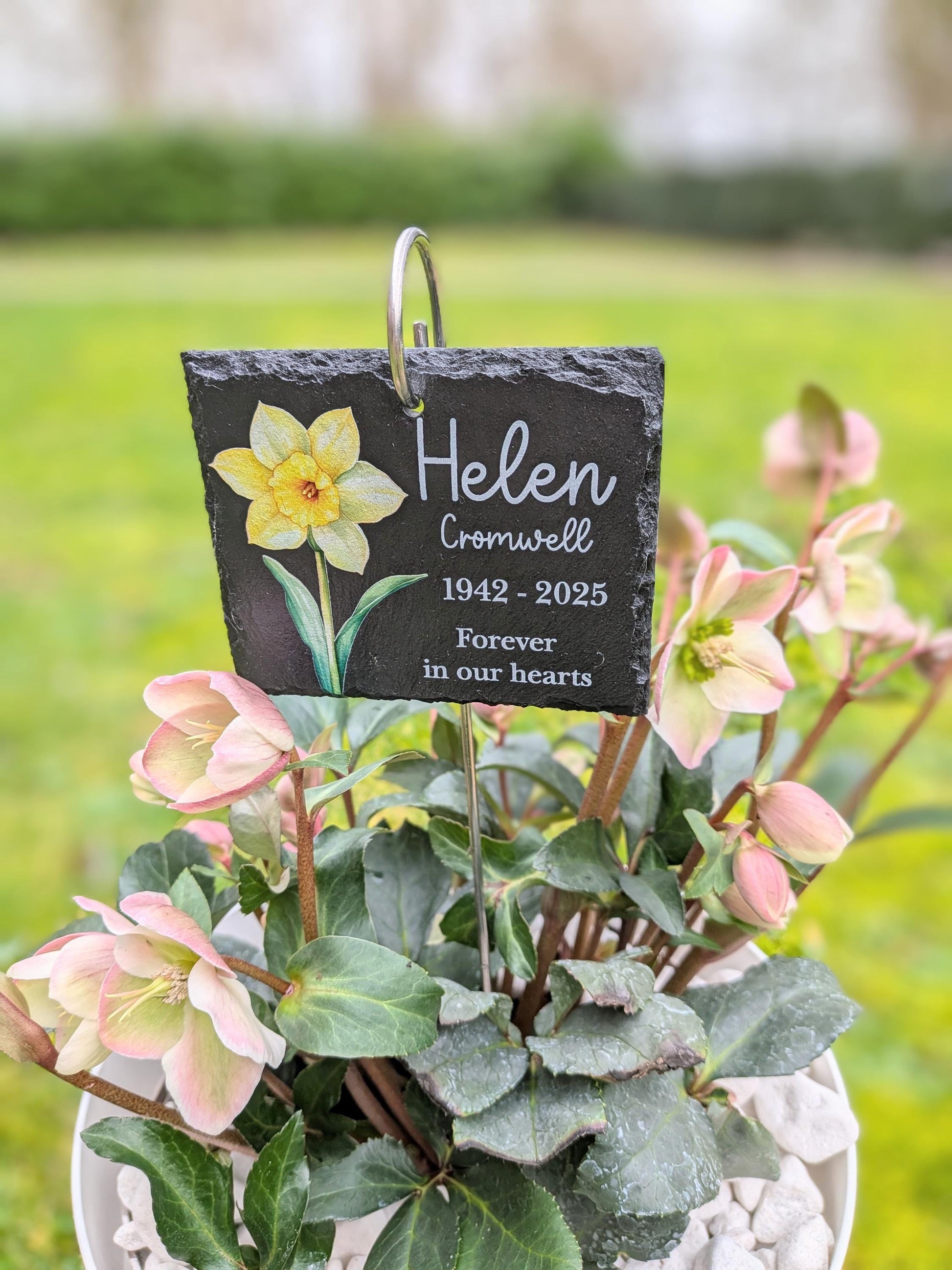 Memorial Slate and Hook | Birth Flower Memorial Plaque | Garden Memorial